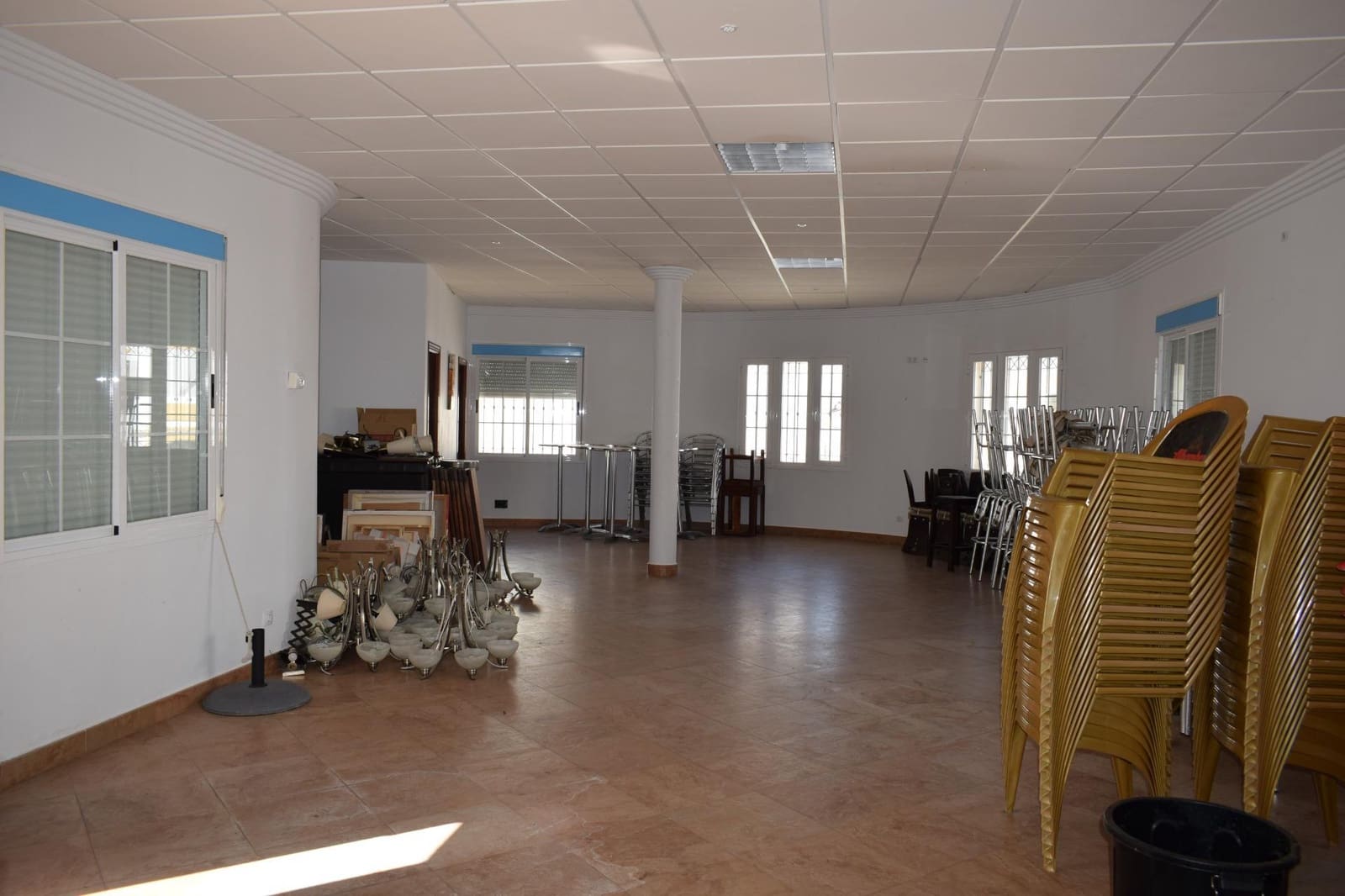 Komercyjne na sprzedaż w San Bartolome de la Torre - 65 000 € (Ref: 7808062)