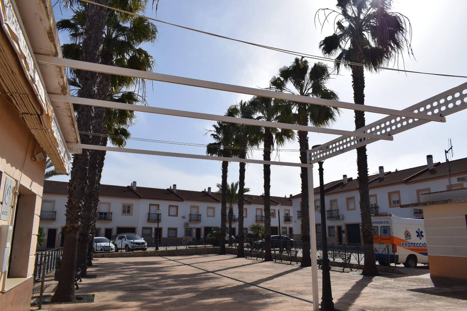 Komercyjne na sprzedaż w San Bartolome de la Torre - 65 000 € (Ref: 7808062)