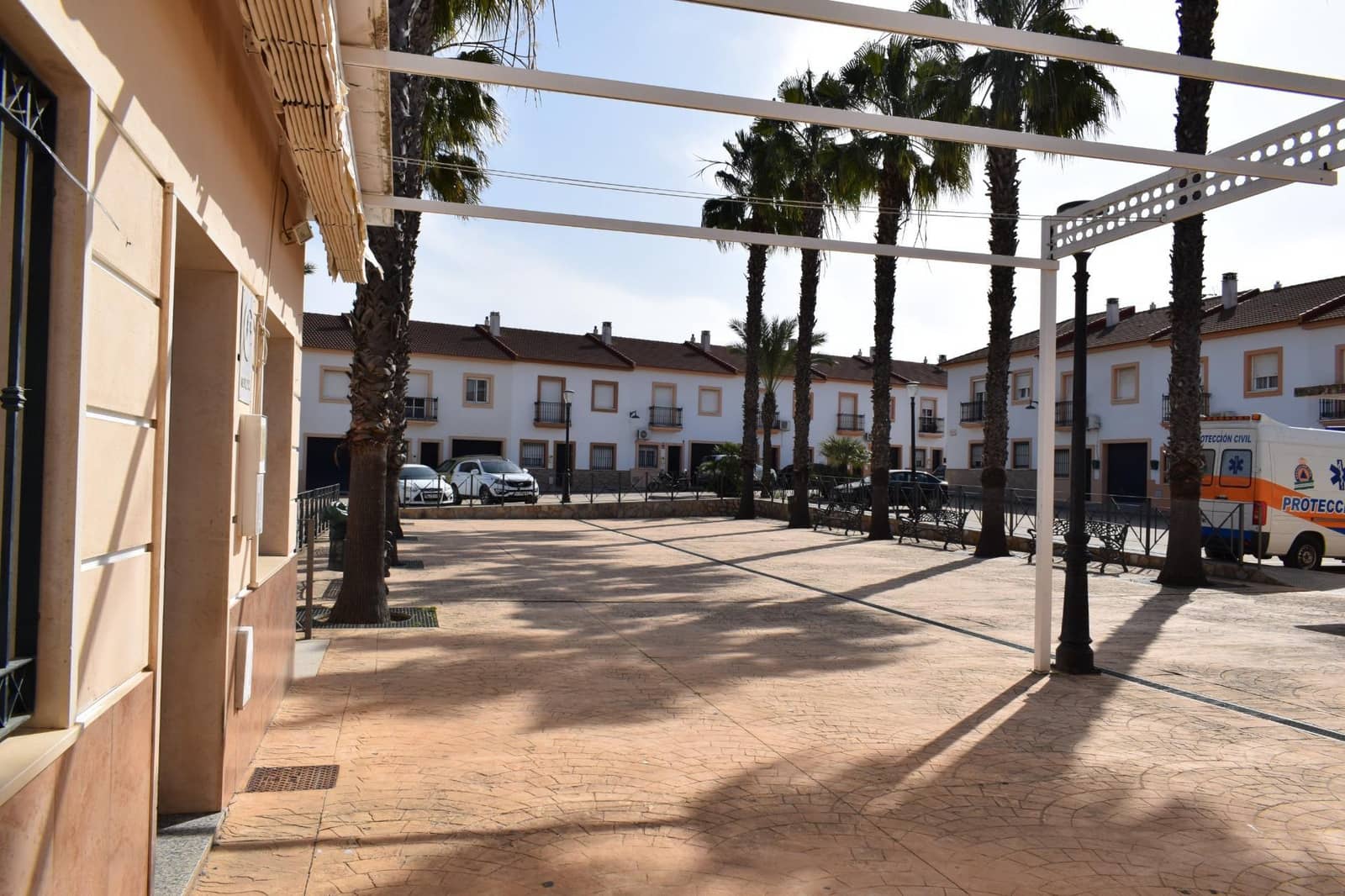 Komercyjne na sprzedaż w San Bartolome de la Torre - 65 000 € (Ref: 7808062)