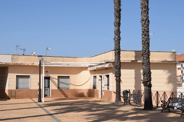 Local Comercial en San Bartolomé de la Torre en venta - 65.000 € (Ref: 7808062)
