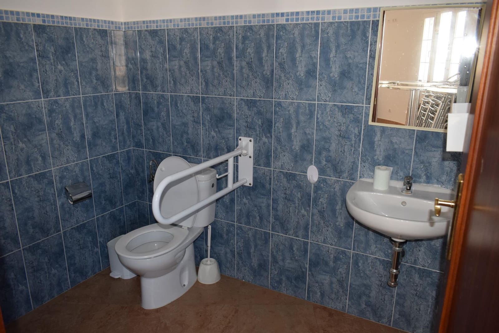 Commerciale in vendita in San Bartolome de la Torre - 65.000 € (Rif: 7808062)
