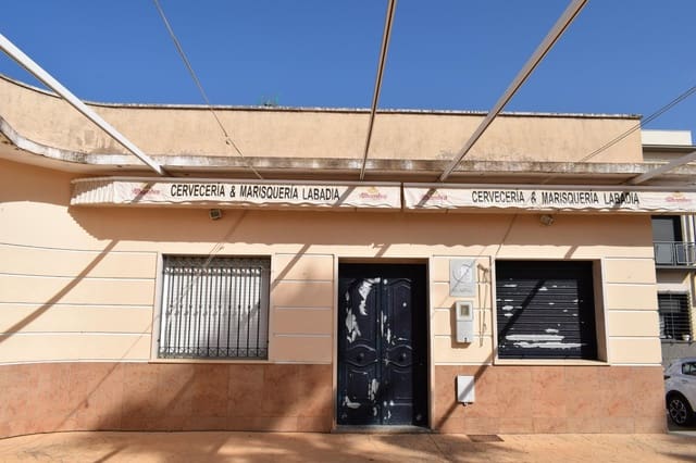 Local Comercial en San Bartolomé de la Torre en venta - 65.000 € (Ref: 7808062)