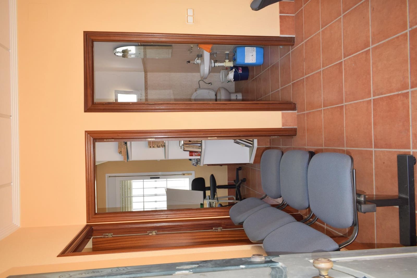 Kontor til salg i San Bartolome de la Torre - € 45.000 (Ref: 7808063)