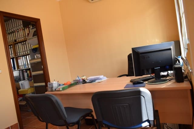 Office for sale in San Bartolomé de la Torre - € 45,000 (Ref: 7808063)