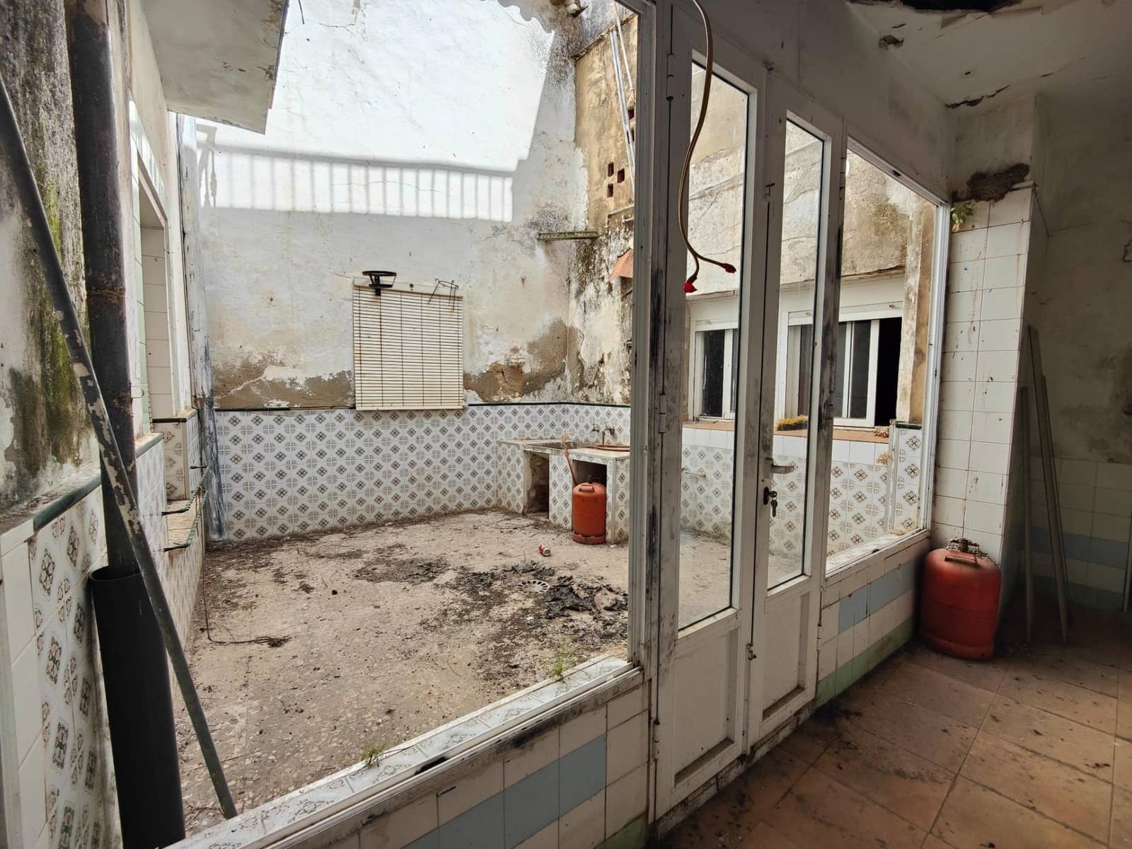 8 soverom Hus til salgs i Nerva - € 68 000 (Ref: 7808082)