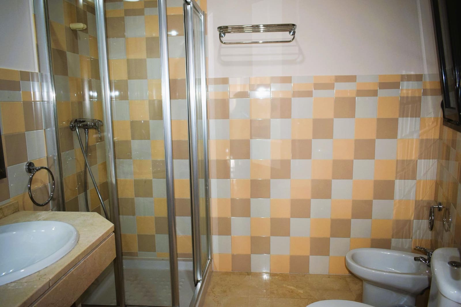 12 soveværelse Guesthouse/B & B til salg i San Bartolome de la Torre - € 800.000 (Ref: 7808088)