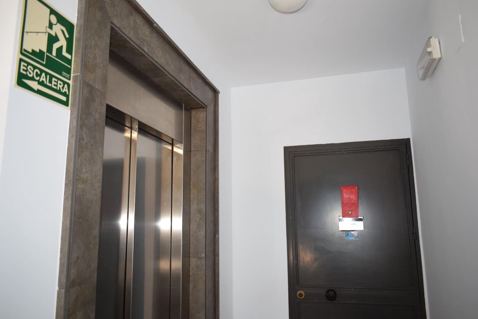 12 soveværelse Guesthouse/B & B til salg i San Bartolome de la Torre - € 800.000 (Ref: 7808088)