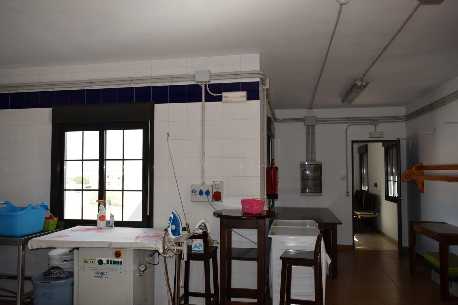 12 soveværelse Guesthouse/B & B til salg i San Bartolome de la Torre - € 800.000 (Ref: 7808088)