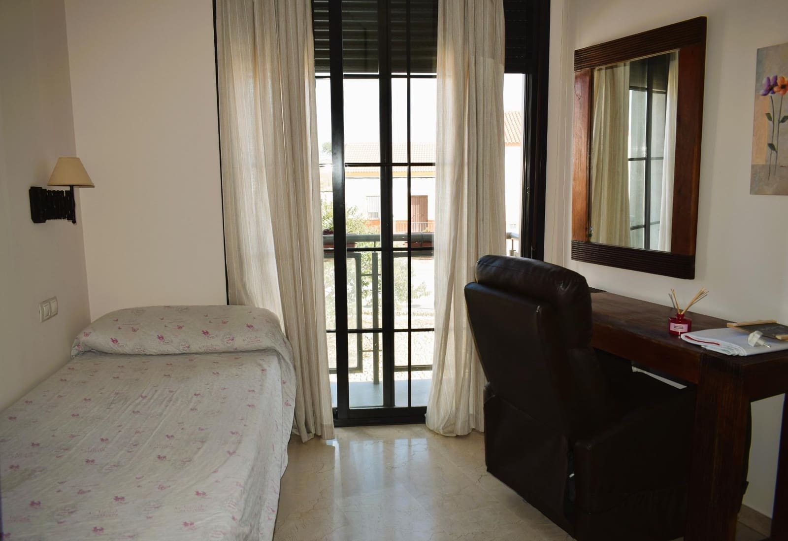 12 soveværelse Guesthouse/B & B til salg i San Bartolome de la Torre - € 800.000 (Ref: 7808088)