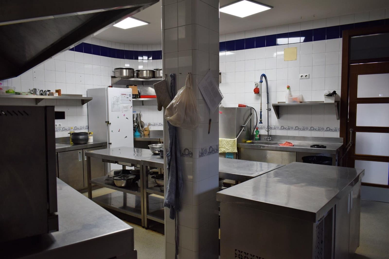 12 soveværelse Guesthouse/B & B til salg i San Bartolome de la Torre - € 800.000 (Ref: 7808088)