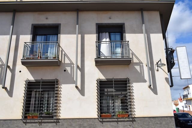 12 bedroom Guesthouse/B & B for sale in San Bartolomé de la Torre - € 800,000 (Ref: 7808088)