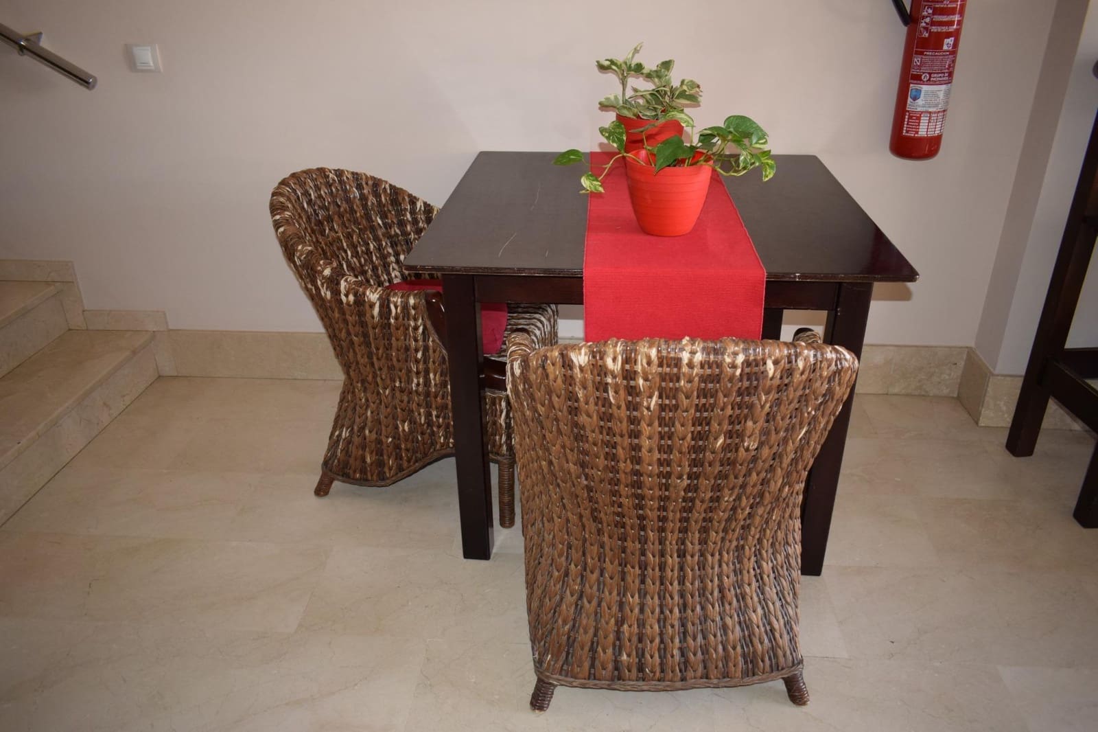 12 soveværelse Guesthouse/B & B til salg i San Bartolome de la Torre - € 800.000 (Ref: 7808088)