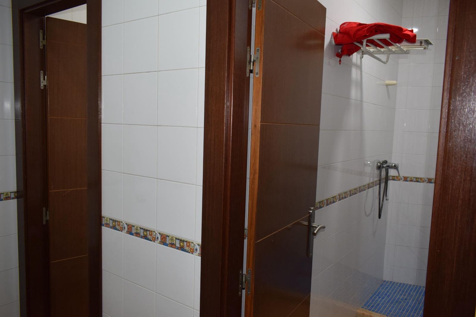 12 soveværelse Guesthouse/B & B til salg i San Bartolome de la Torre - € 800.000 (Ref: 7808088)