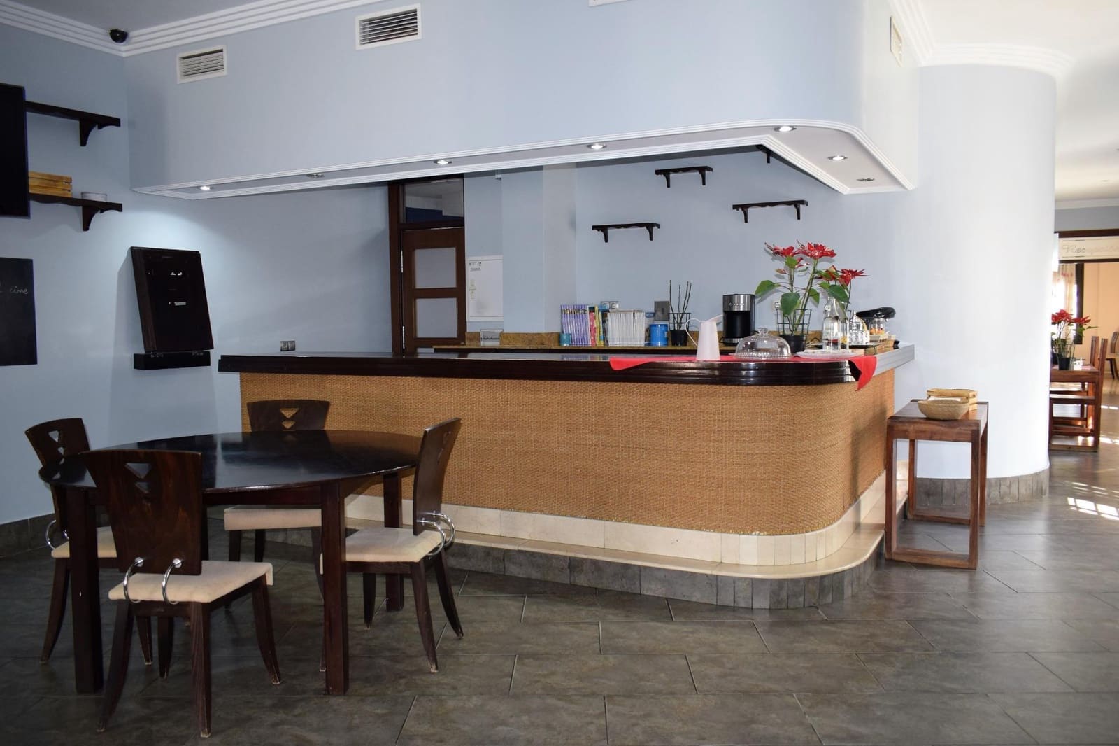 12 soveværelse Guesthouse/B & B til salg i San Bartolome de la Torre - € 800.000 (Ref: 7808088)