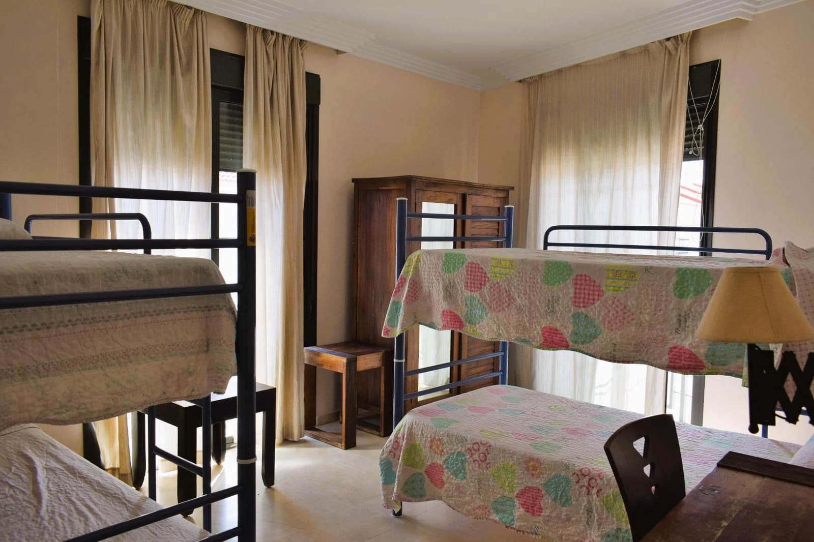 12 soveværelse Guesthouse/B & B til salg i San Bartolome de la Torre - € 800.000 (Ref: 7808088)