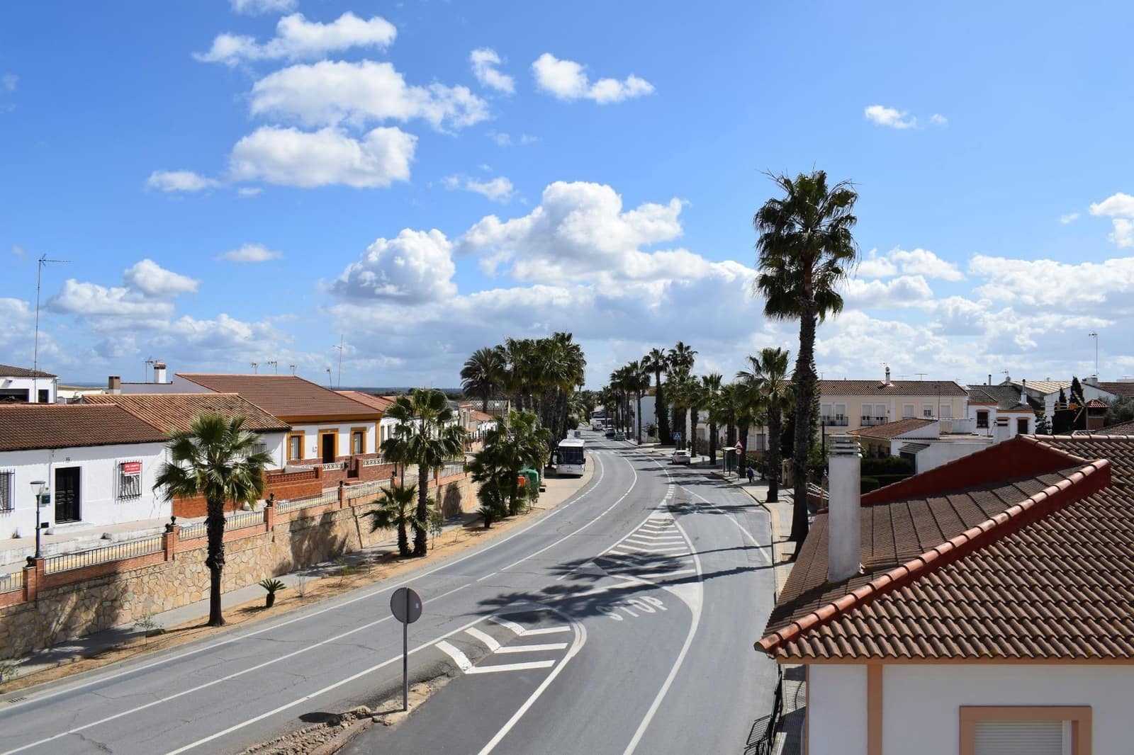 12 soveværelse Guesthouse/B & B til salg i San Bartolome de la Torre - € 800.000 (Ref: 7808088)