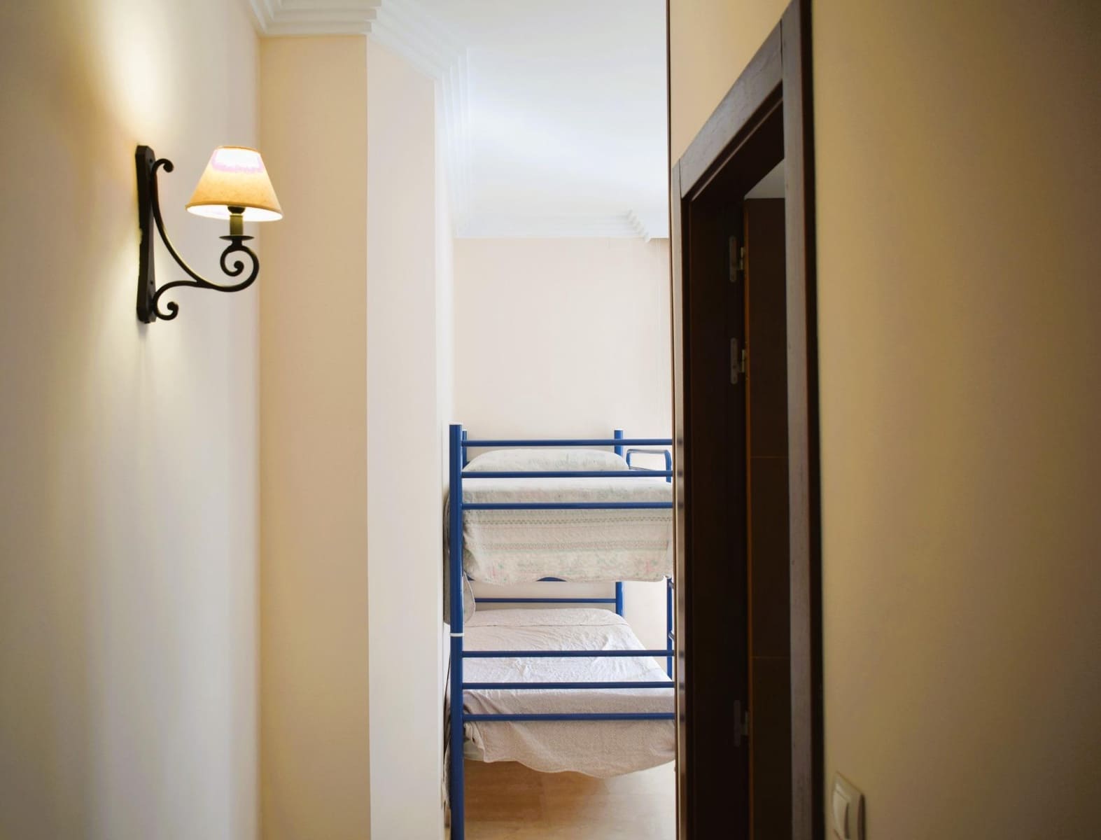 12 soveværelse Guesthouse/B & B til salg i San Bartolome de la Torre - € 800.000 (Ref: 7808088)