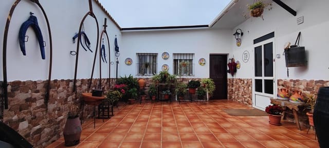 3 soverom Hus til salgs i Carrión de los Céspedes - € 250 000 (Ref: 8197696)