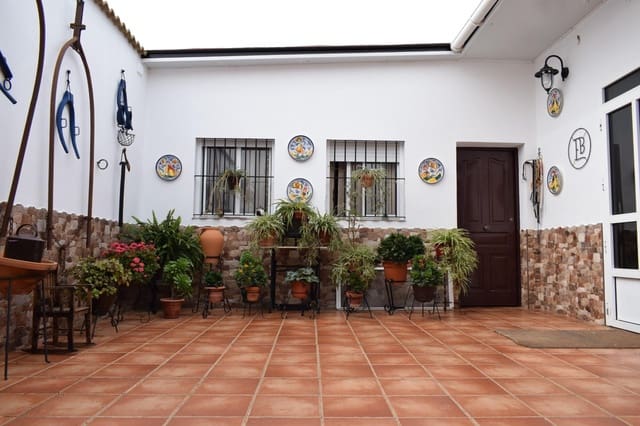 3 soverom Hus til salgs i Carrión de los Céspedes - € 250 000 (Ref: 8197696)