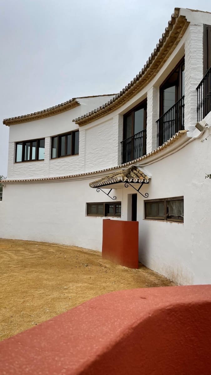 6 soveværelse Finca/Landehus til salg i Paterna del Campo - € 1.290.000 (Ref: 8392329)