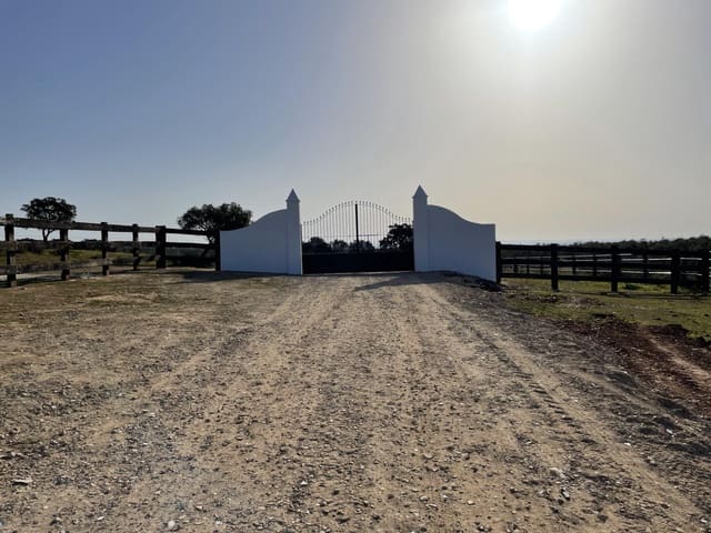 6 slaapkamer Finca/Landhuis te koop in Paterna del Campo - € 1.290.000 (Ref: 8392329)