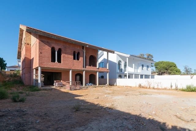 5 soveværelse Villa til salg i Lepe med swimmingpool - € 249.000 (Ref: 8519393)