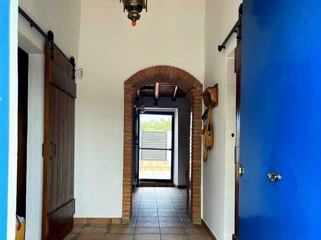 4 Zimmer Haus zu verkaufen in El Almendro mit Pool - 137.900 € (Ref: 8834659)