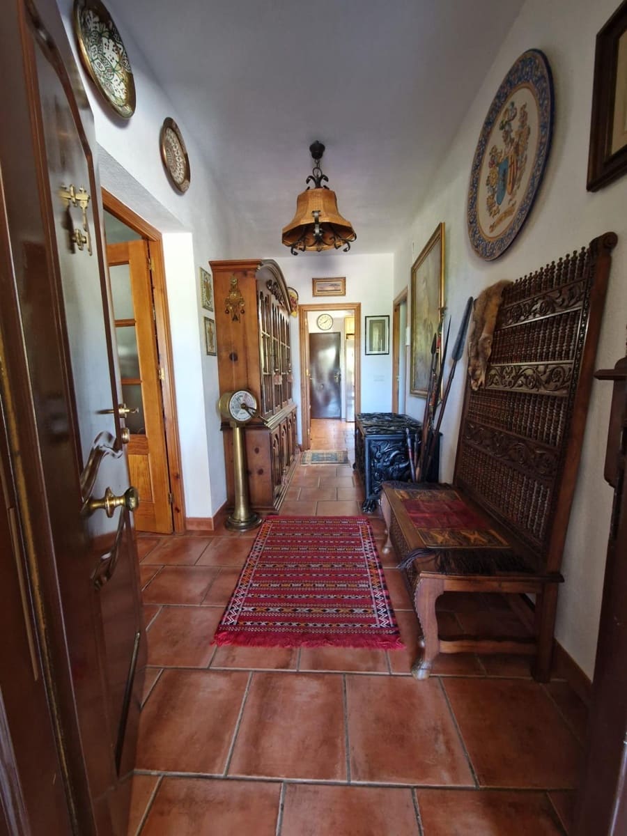 4 soveværelse Villa til salg i Aljaraque med swimmingpool - € 460.000 (Ref: 8836675)