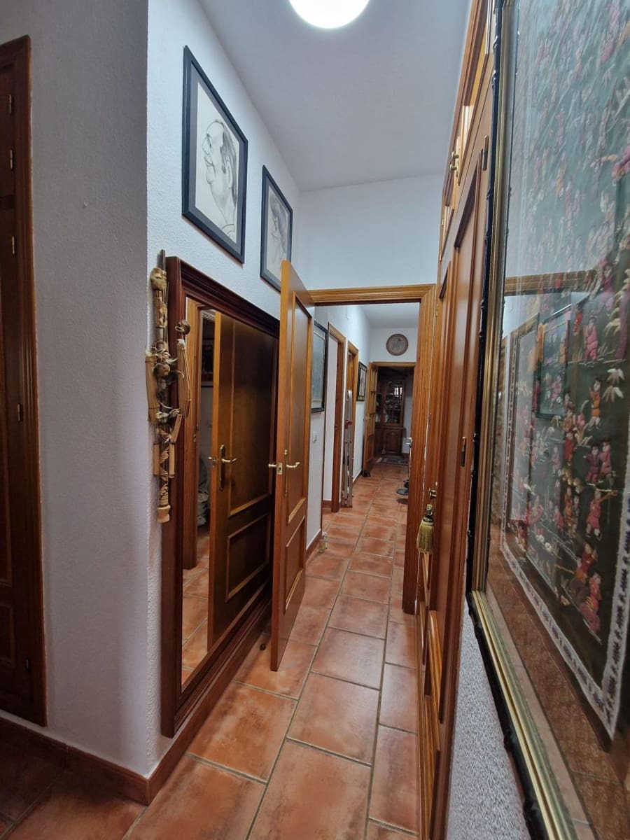 4 soveværelse Villa til salg i Aljaraque med swimmingpool - € 460.000 (Ref: 8836675)