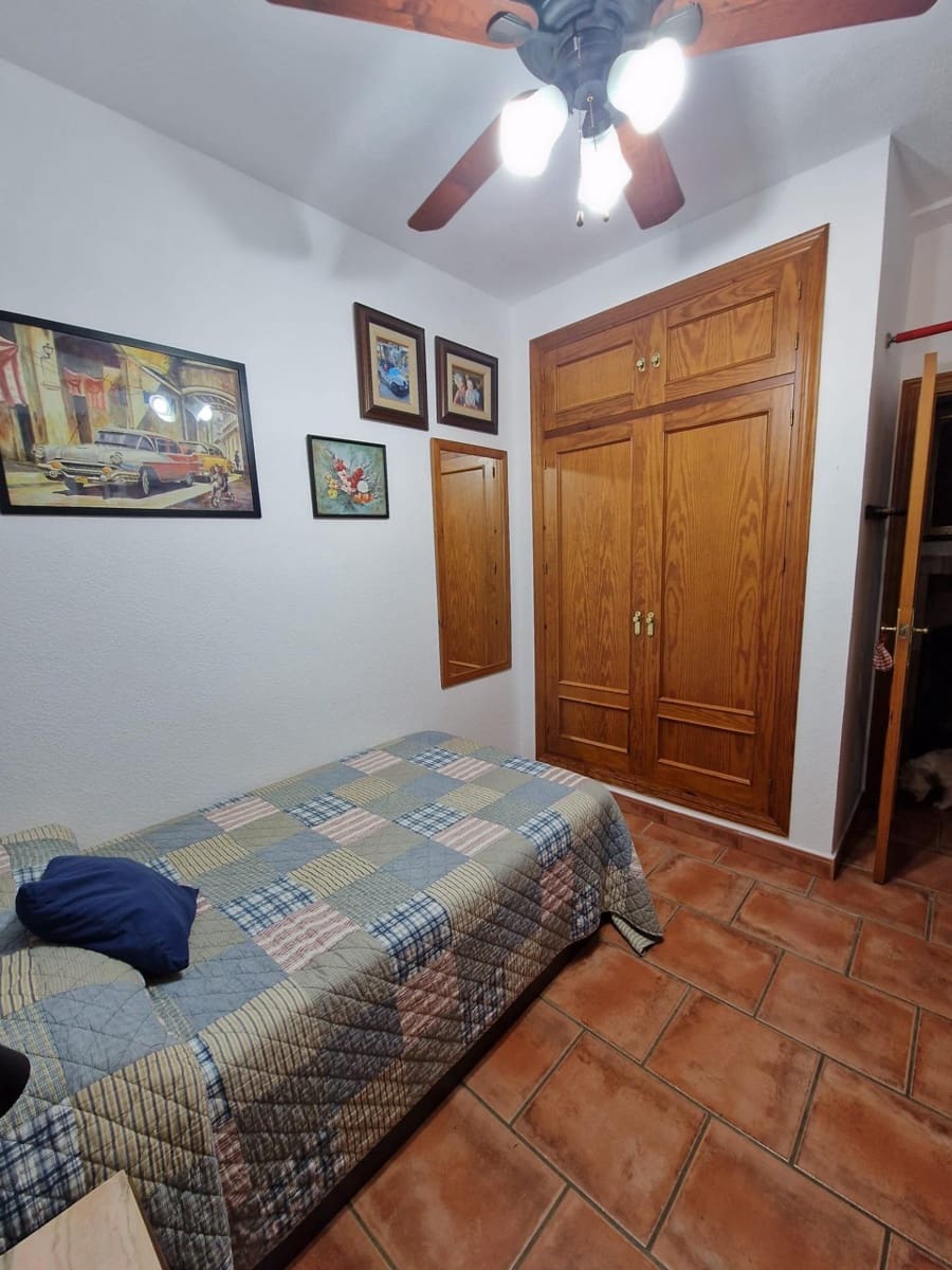 4 soveværelse Villa til salg i Aljaraque med swimmingpool - € 460.000 (Ref: 8836675)