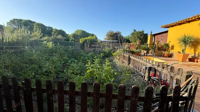 4 soveværelse Villa til salg i Aljaraque med swimmingpool - € 460.000 (Ref: 8836675)