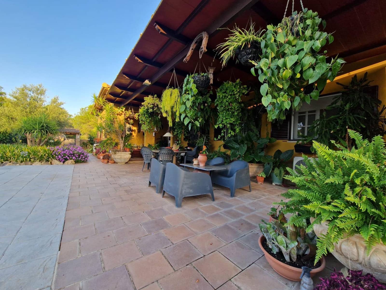 4 soveværelse Villa til salg i Aljaraque med swimmingpool - € 460.000 (Ref: 8836675)