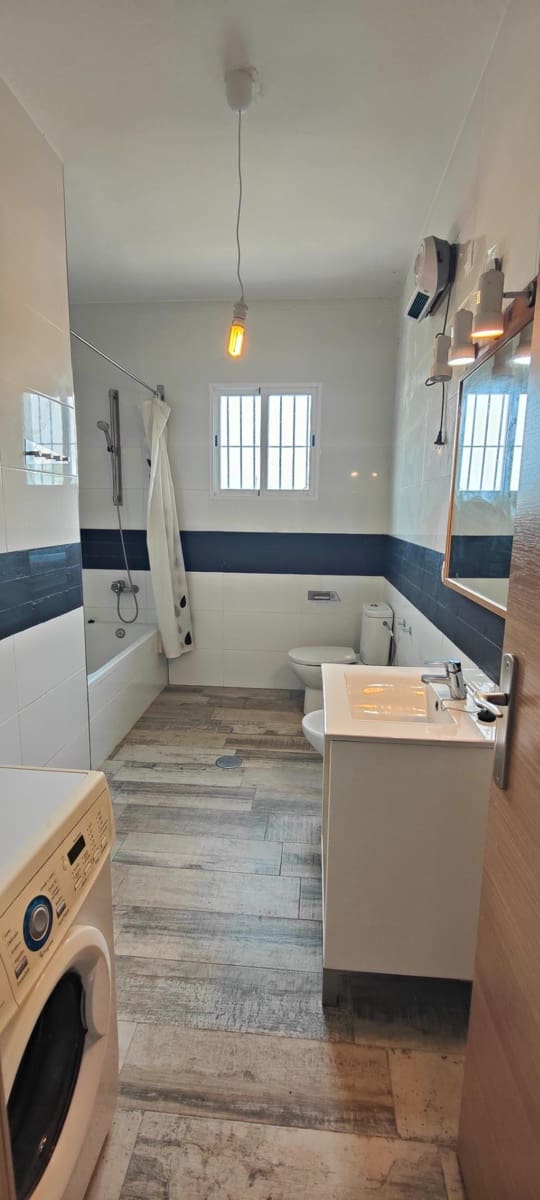 3 soveværelse Finca/Landehus til salg i Gibraleon med swimmingpool - € 295.000 (Ref: 8836677)