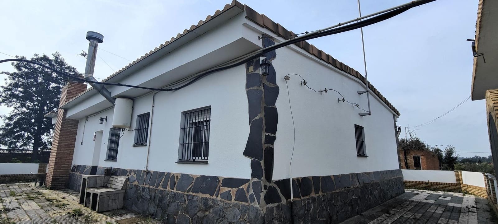 3 soveværelse Finca/Landehus til salg i Gibraleon med swimmingpool - € 295.000 (Ref: 8836677)