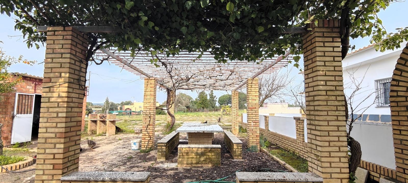 3 soveværelse Finca/Landehus til salg i Gibraleon med swimmingpool - € 295.000 (Ref: 8836677)