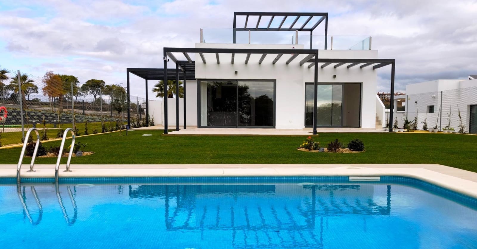 3 bedroom Villa for sale in Ayamonte with pool garage - € 385,000 (Ref: 8849569)