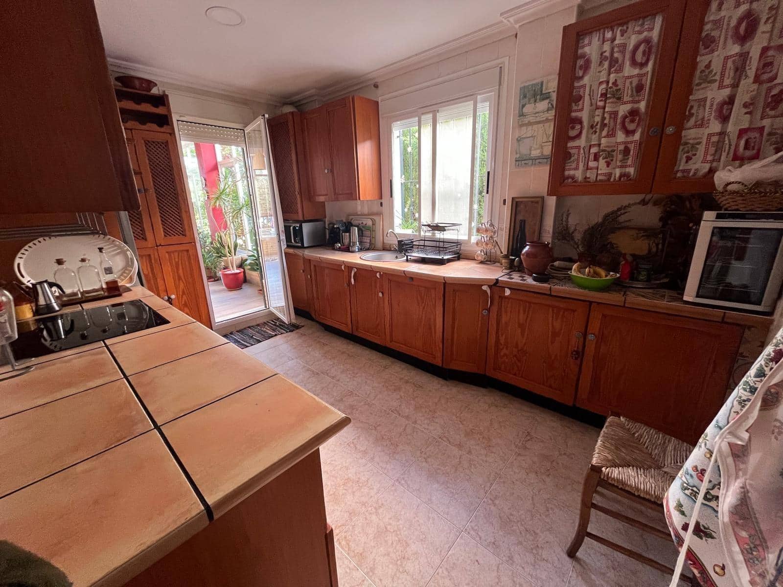 5 soveværelse Villa til salg i El Portil med swimmingpool garage - € 442.900 (Ref: 8865173)