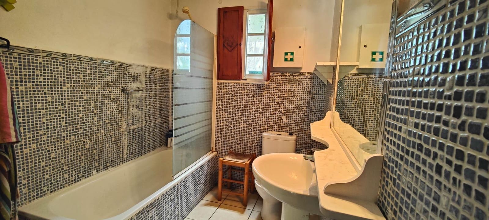 3 soveværelse Finca/Landehus til salg i Lucena del Puerto med swimmingpool - € 129.990 (Ref: 8961715)