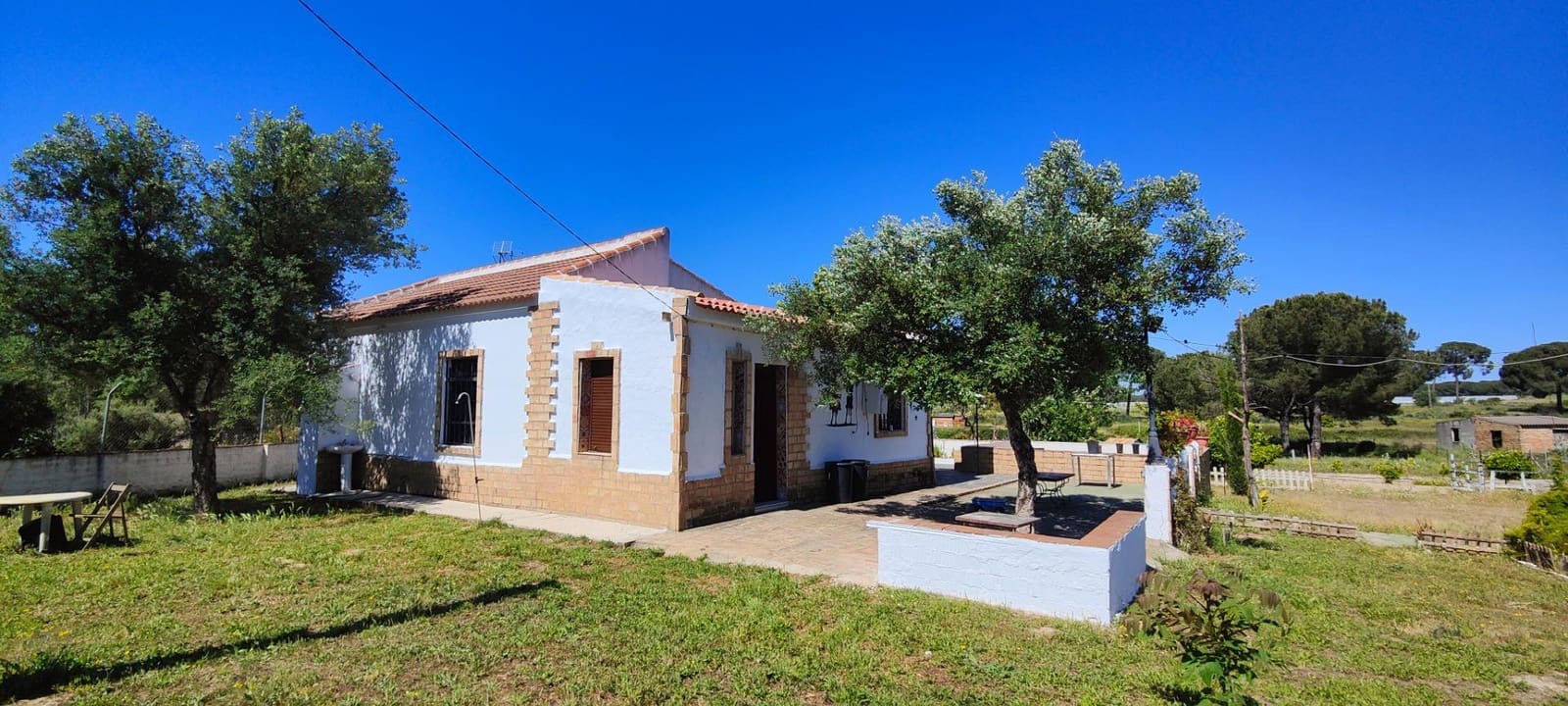 3 soveværelse Finca/Landehus til salg i Lucena del Puerto med swimmingpool - € 129.990 (Ref: 8961715)