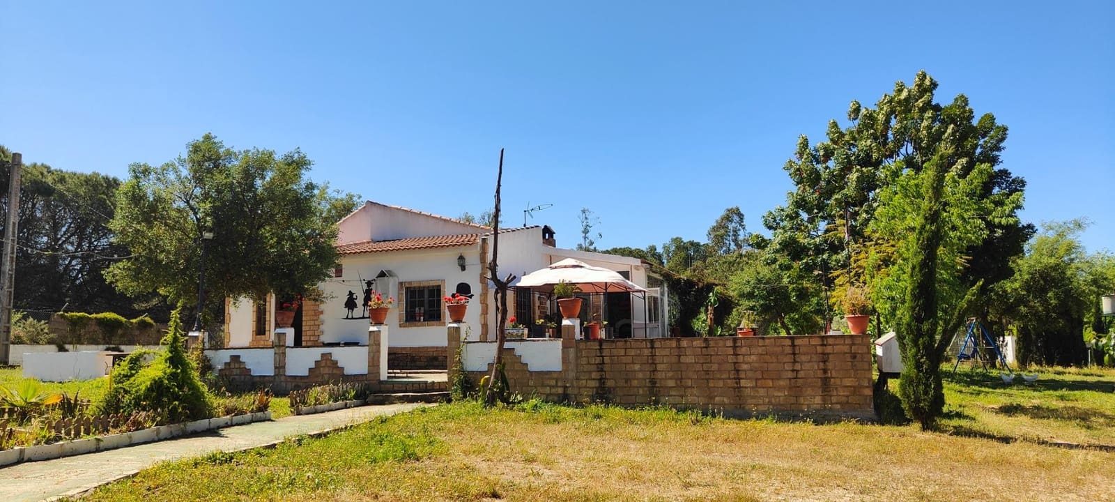 3 soveværelse Finca/Landehus til salg i Lucena del Puerto med swimmingpool - € 129.990 (Ref: 8961715)