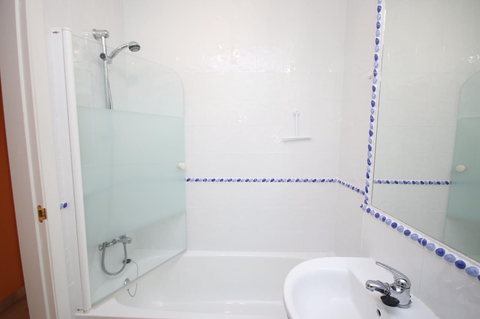 2 bedroom Apartment for sale in Isla Cristina with pool - € 287,500 (Ref: 9012932)