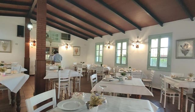 8 slaapkamer Finca/Landhuis te koop in Zafra met zwembad - € 1.200.000 (Ref: 9029659)