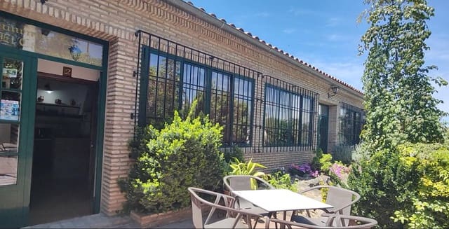 8 soveværelse Finca/Landehus til salg i Zafra med swimmingpool - € 1.140.000 (Ref: 9029659)
