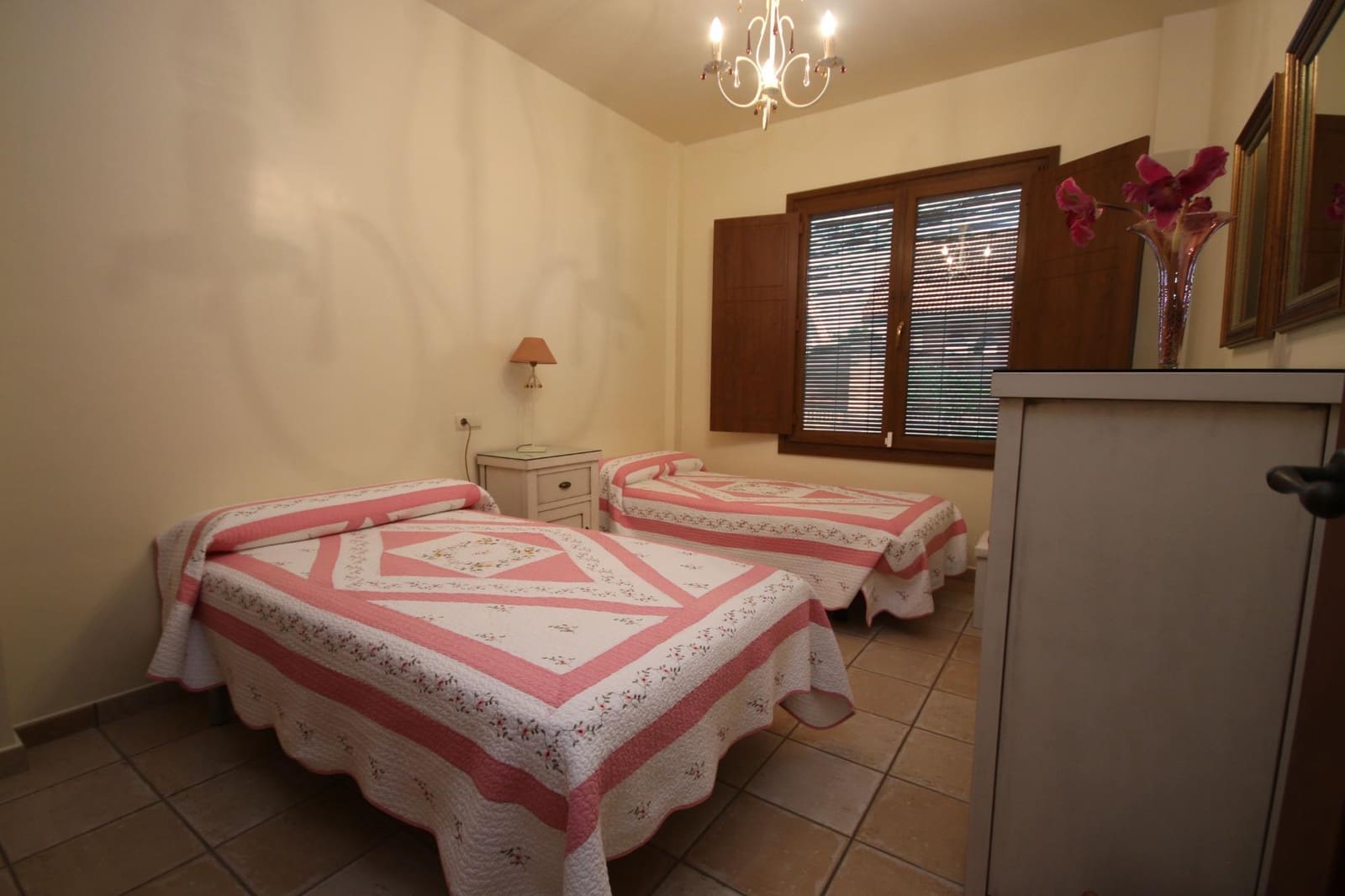 4 soveværelse Villa til salg i Lepe med swimmingpool garage - € 480.000 (Ref: 9059489)