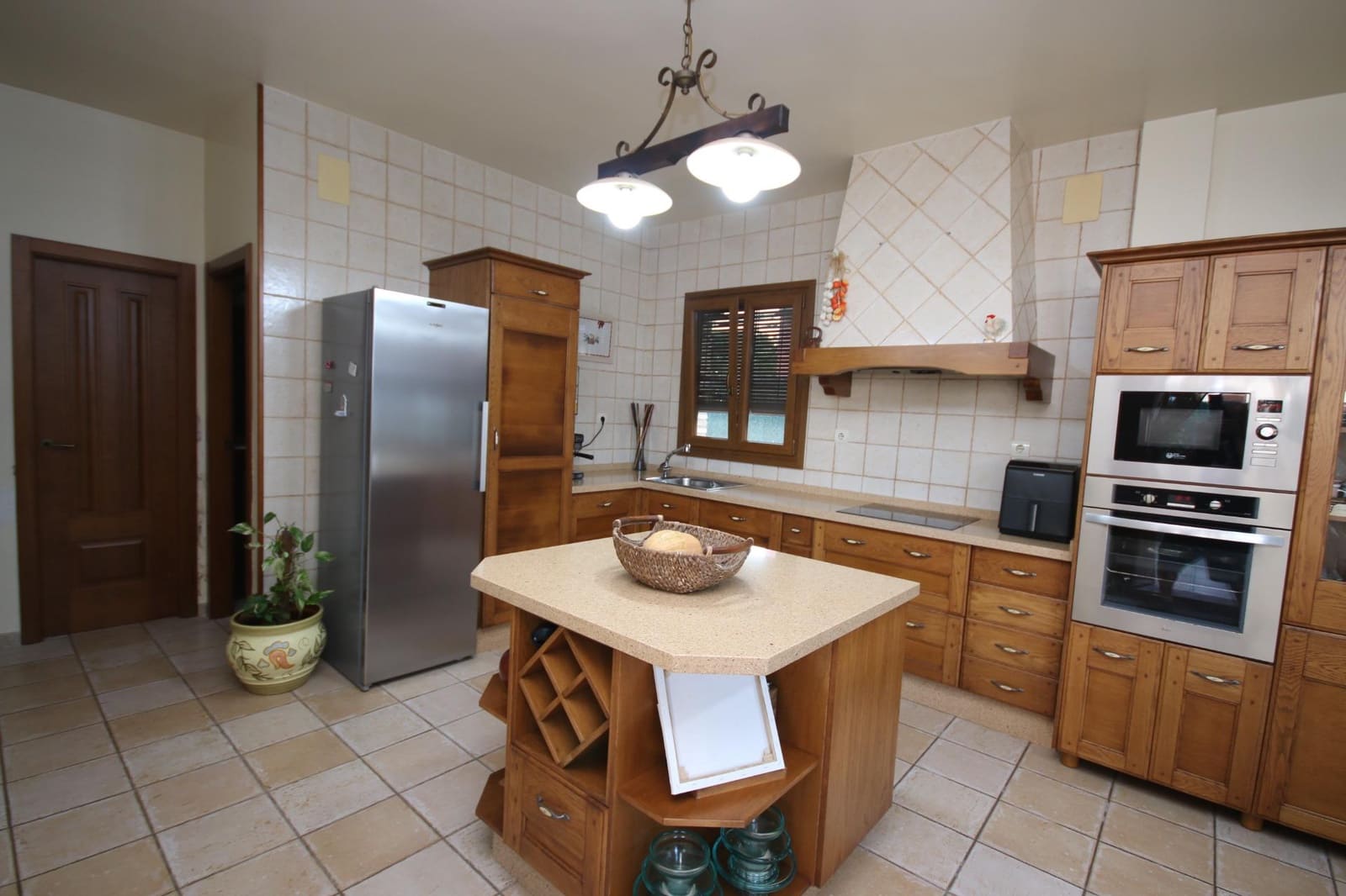 4 soveværelse Villa til salg i Lepe med swimmingpool garage - € 480.000 (Ref: 9059489)