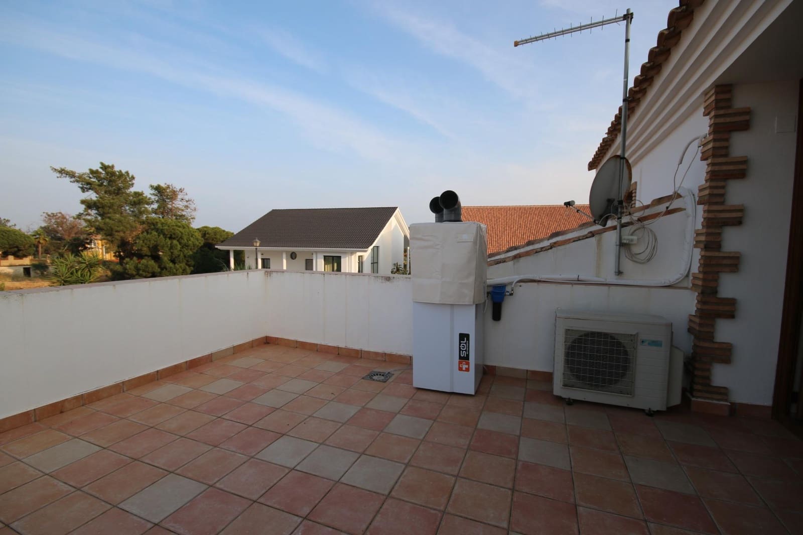 4 soveværelse Villa til salg i Lepe med swimmingpool garage - € 480.000 (Ref: 9059489)