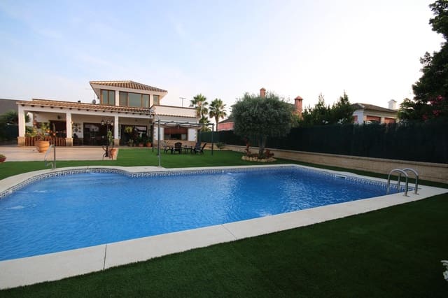 4 bedroom Villa for sale in Lepe with pool garage - € 480,000 (Ref: 9059489)
