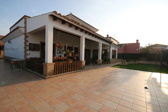 4 sovrum Villa till salu i Lepe med pool garage - 480 000 € (Ref: 9059489)
