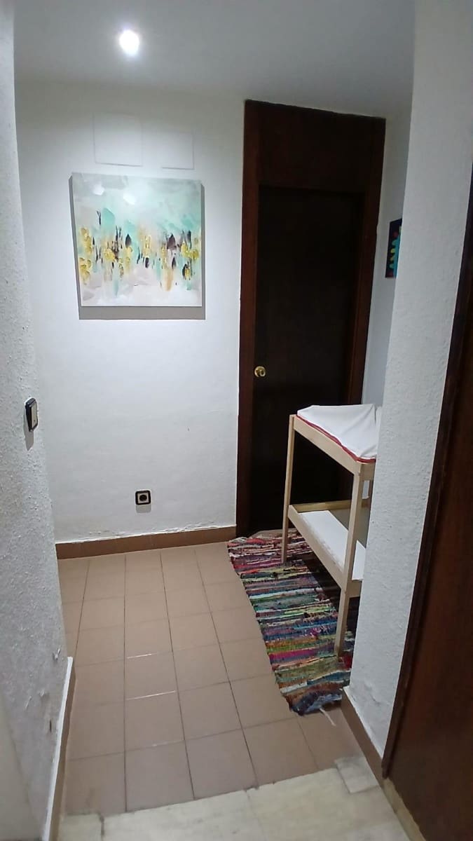 Kommersiell til salgs i Huelva by - € 180 000 (Ref: 9116249)