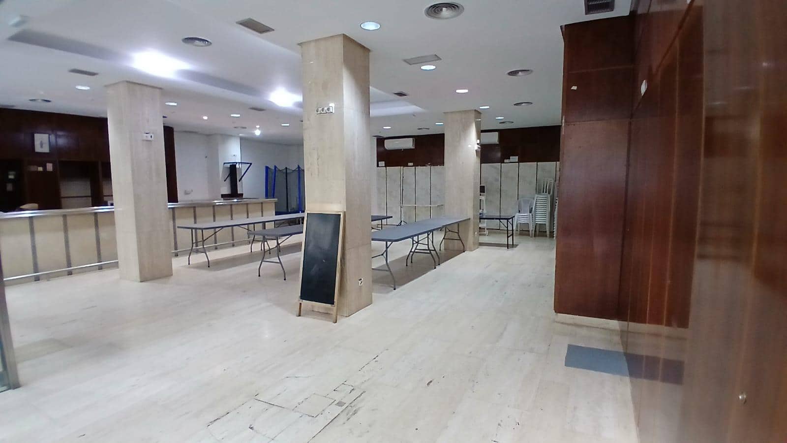 Kommersiell til salgs i Huelva by - € 180 000 (Ref: 9116249)